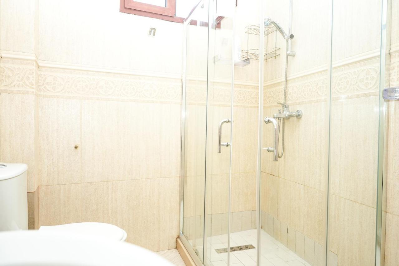 Cozy Apartment In The Heart Of Tirana ! Екстериор снимка